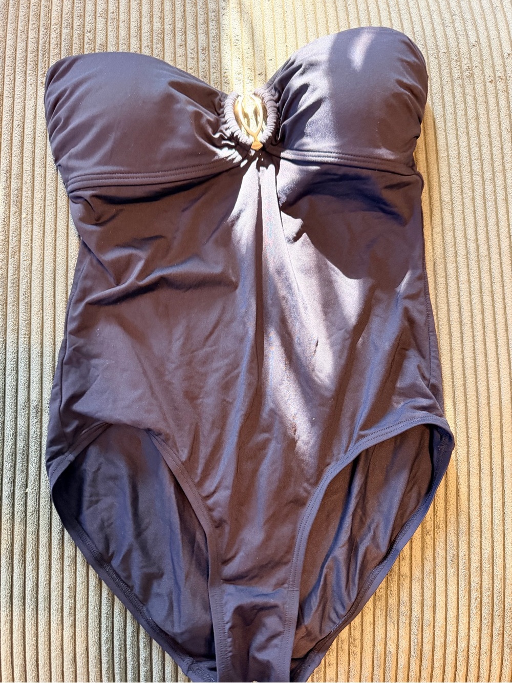 Vince Camuto Swim Black Strapless One-Piece 🖤 Gold Hardware Ring Detail Swimsuit